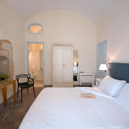 B&B Palazzo Del Capitolo - By I Bastioni San Domenico Галліполі Екстер'єр фото